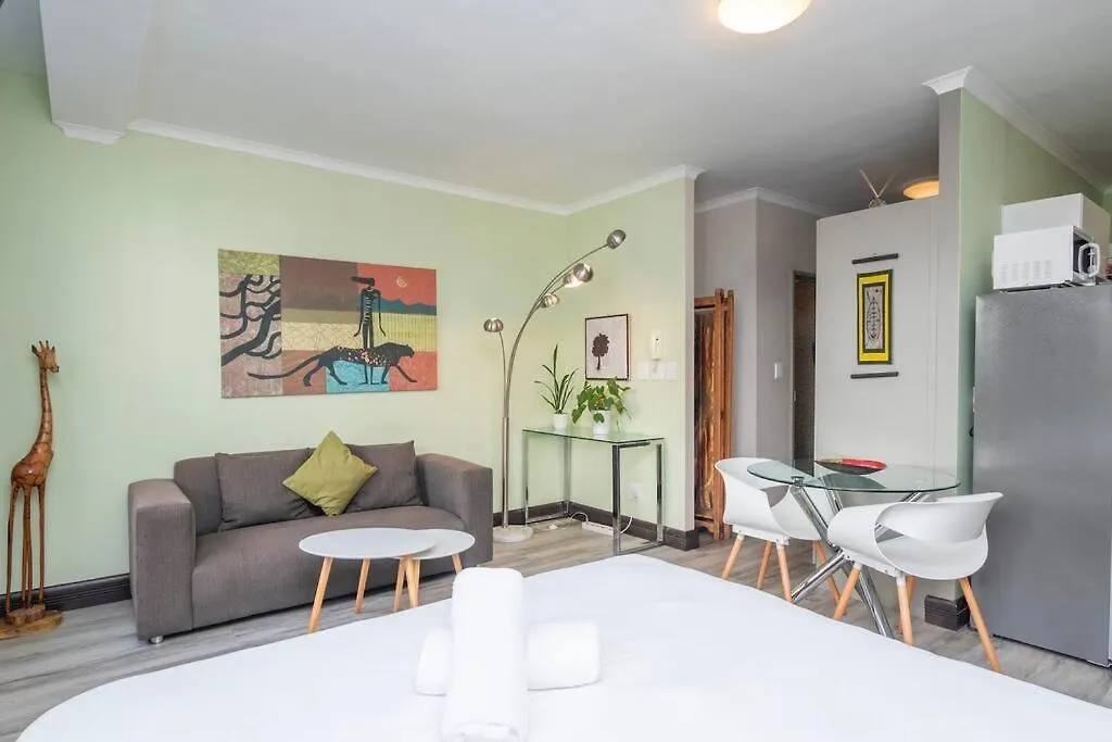 Stylish Studio In The Square Le Cap
